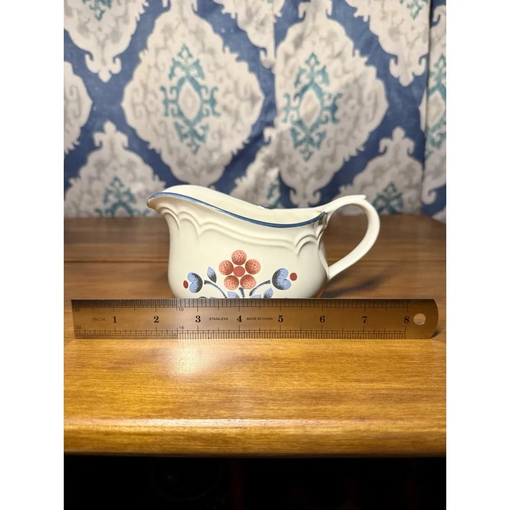 Hearthside Brambleberry Pattern‎ Ceramic Gravy Boat With Blue Rim.